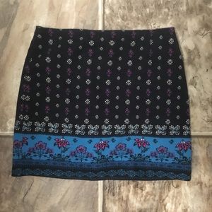 Patterned Mini Pencil Skirt